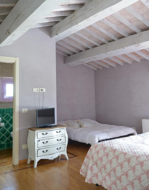 Casa Fontanino Panzió Altopascio Kültér fotó