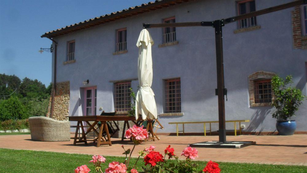Casa Fontanino Panzió Altopascio Kültér fotó